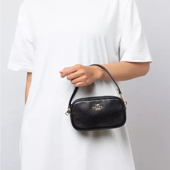 Coach Jamie Wristlet/clutch In Gold/Black Refined pebble leather NWOT - Picture 1 of 14